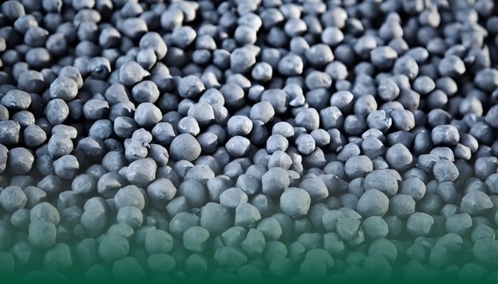 Bentonite binder for iron ore pelletizing