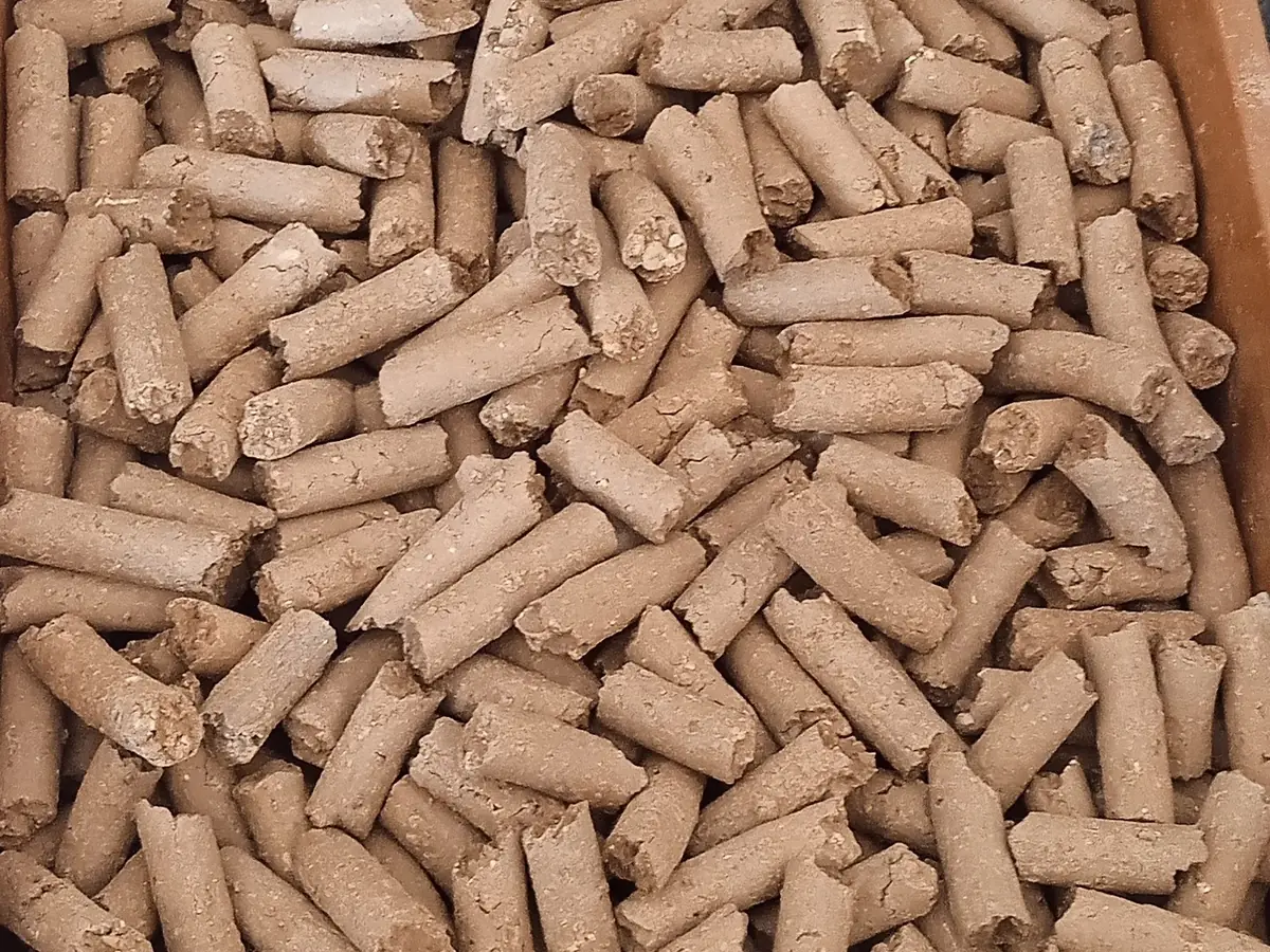 Smec-Tight™ bentonite pellets, close up