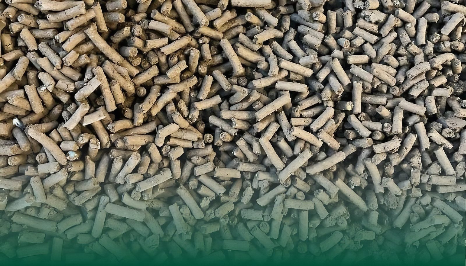 Bentonite pellets for well sealing